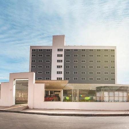 Hotel Abba Uno Betim Buitenkant foto