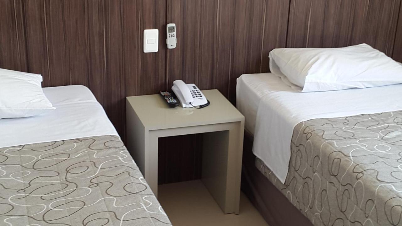 Hotel Abba Uno Betim Buitenkant foto